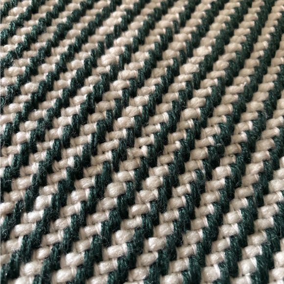 Dark green /off white accent rug kitchen bath doorway - Picture 6 of 9